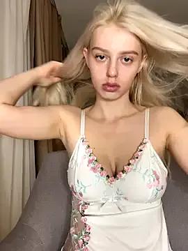 AnikaBest from StripChat