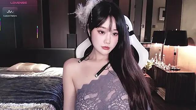 Aurora_-77 from StripChat