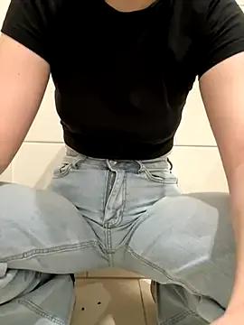 Cumonmme from StripChat