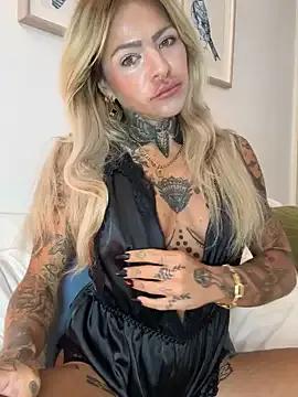 Join StripChat's Divina_X_ Divina_X_ from StripChat