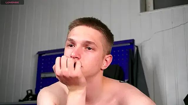 Amazing Dustyn_fox wants you to fuck his body now dustyn_fox from StripChat