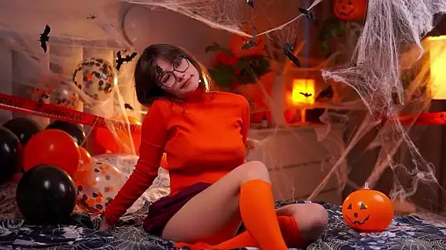 Admire Julia_PR0, she wants to masturbate for you Julia_PR0 from StripChat