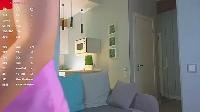 Sexy JuliannaWenger wants you to fuck her body now JuliannaWenger from StripChat