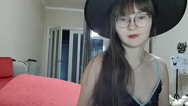 Checkout 23 years old KiraGoldens from StripChat KiraGoldens from StripChat