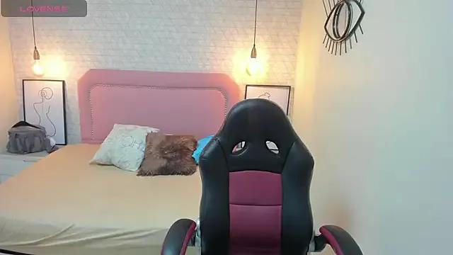 Masturbate to 23 years old Kittytimberlake from StripChat Kittytimberlake from StripChat