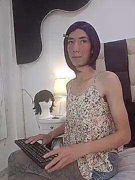 Masturbate to sexy camwhore Loverisu-coral loverisu-coral from StripChat