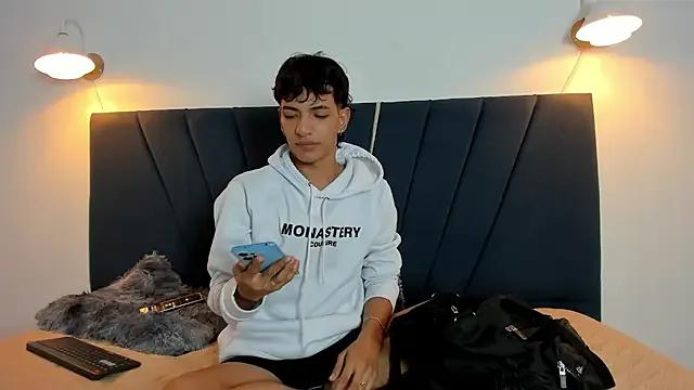 Join Maicol_cum23, they want to masturbate for you maicol_cum23 from StripChat