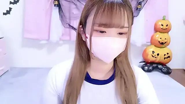 MAIKA_pyon from StripChat