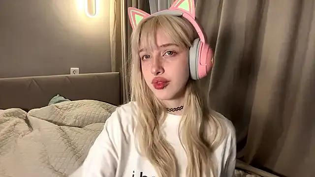 Watch dirty escort Milkmoriee Milkmoriee from StripChat