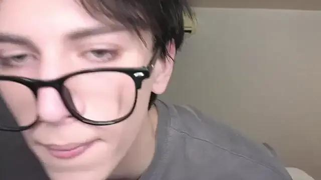 Try Oliver_star_boy_, he wants to masturbate for you Oliver_star_boy_ from StripChat