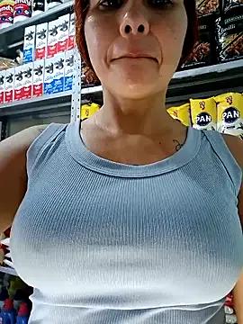 Queen_lorena from StripChat