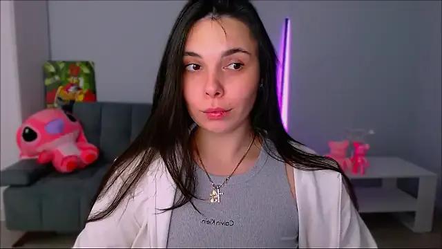 queenofthesense_ from StripChat