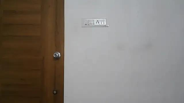 Sarah_loverbot from StripChat