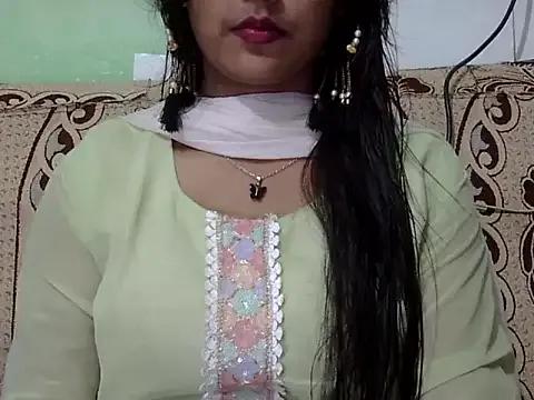 Discover Sexy-irm, she wants to masturbate for you sexy-irm from StripChat