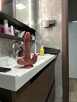 Try 23 years old siru-love from StripChat siru-love from StripChat