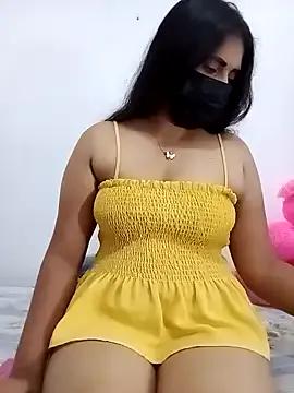 SLZAARA from StripChat