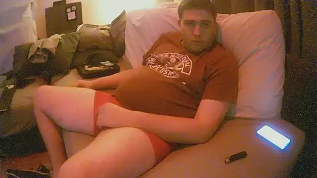 Join sweet model SONLUKE29 SONLUKE29 from StripChat