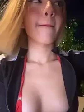 SweetBunnyGF from StripChat