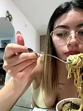 Your_Honeey from StripChat